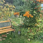 アパート Gemuetliche Gartenwohnung Ideal Mit Hund ウォルフスブルク